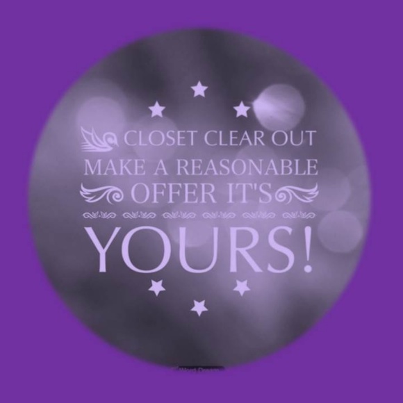 Closet Clearout - Clearing out my closet so that I - Picture 3 of 3